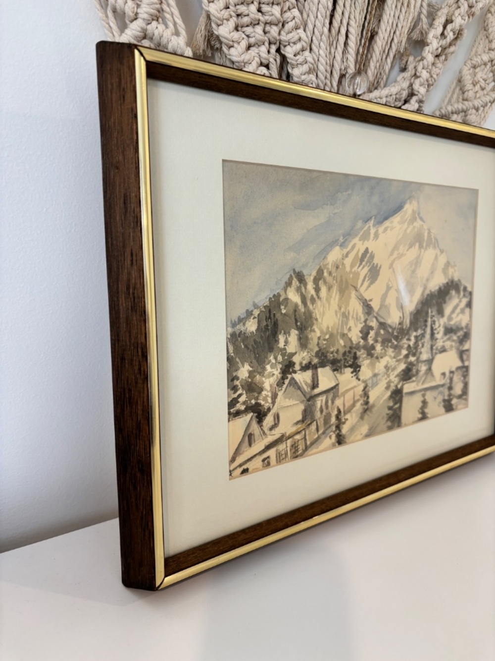 Vintage framed watercolour painting of Banff Canada signed Madge Hogarth 1975 - Picture 2 of 11